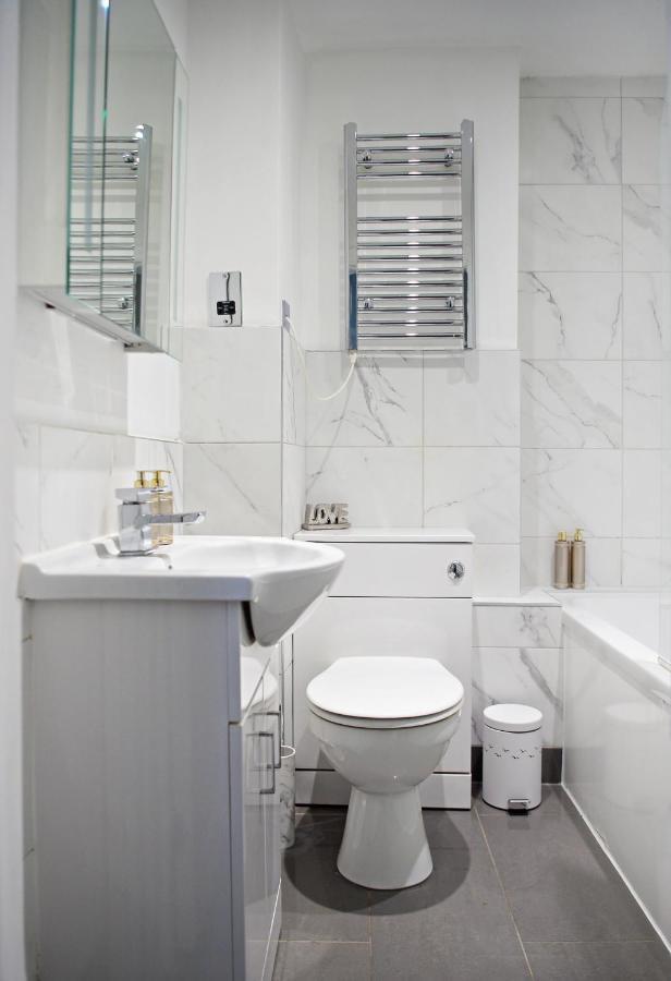 Stylish Studio With Sea Views Apartment Brighton Bagian luar foto